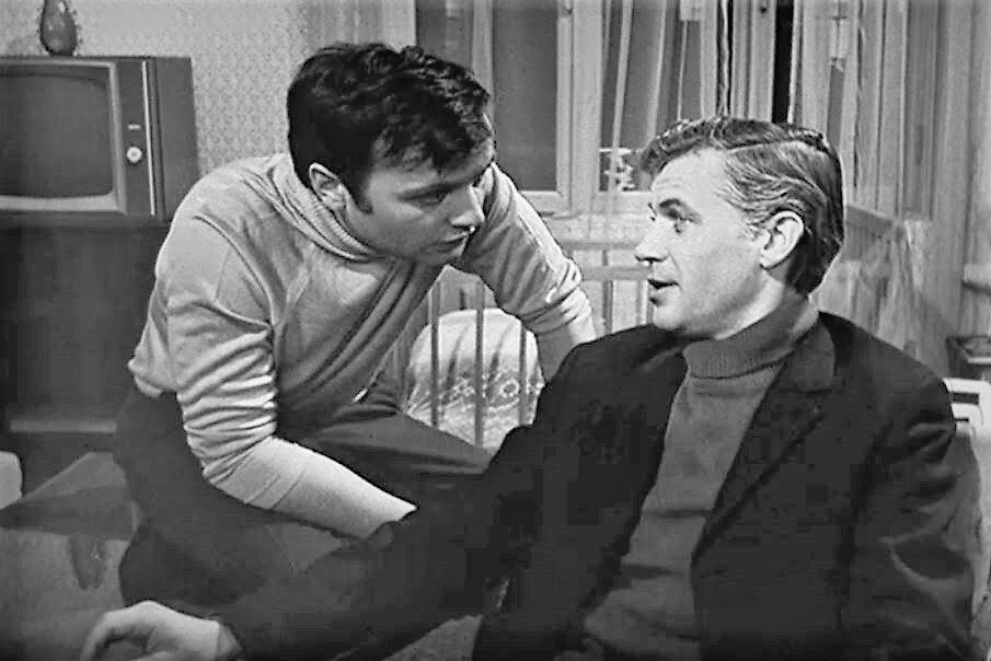 Кадр из телефильма "Разные люди" (1973)