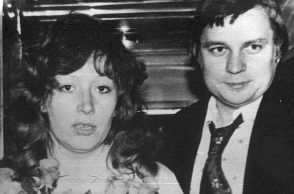 Алла пугачева биография личная жизнь мужья Редкое фото, сделанное в день свадьбы Аллы Пугачевой и Александра Стефановича в 