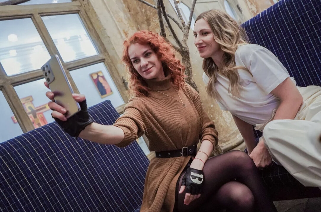 Здесь Оксана ещё не знает, что ее ждёт в финале эфира;)