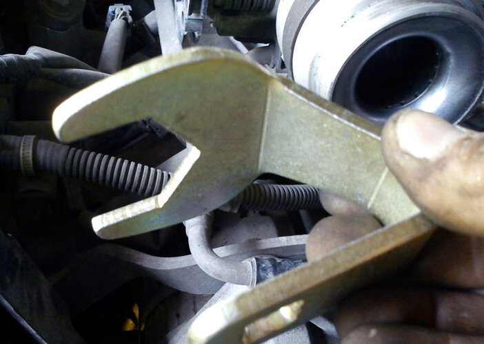 Спец ключ для помпы