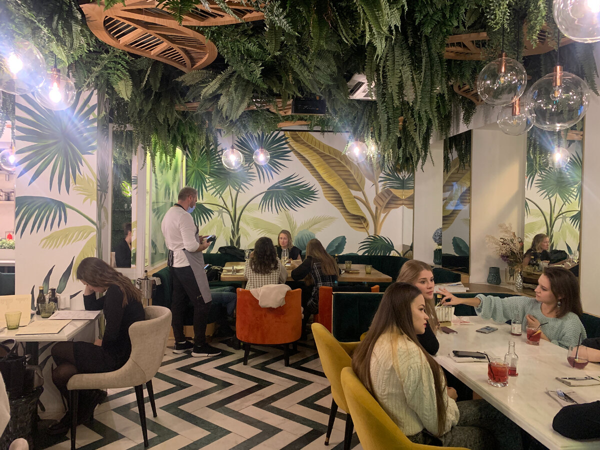 Интерьер ресторана Les Ole