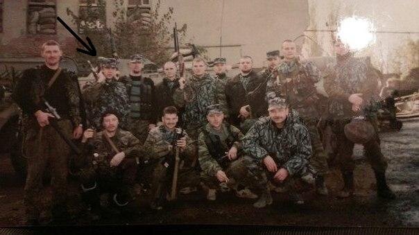 Гудермес 1996. Почему мы так тепло одеты в августе или начале сентября - не помню. 