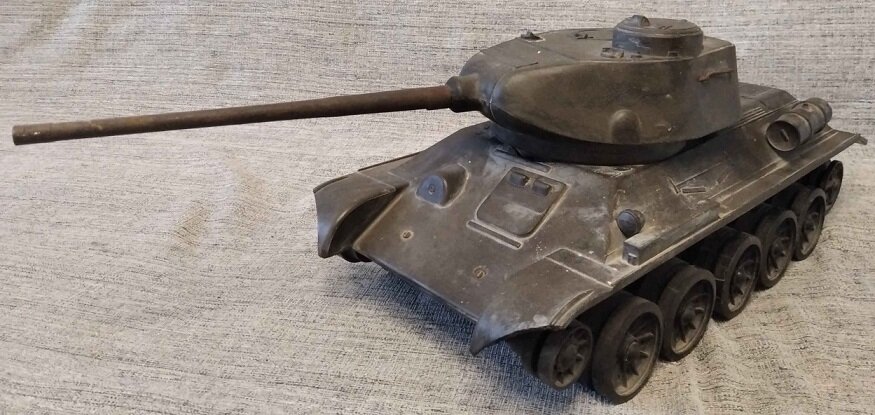 Танк Т-34-85 производства УТЗ № 183.
