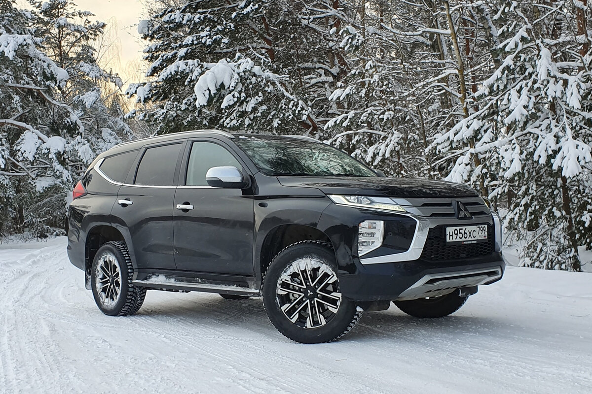 Mitsubishi Pajero Sport. Фото CarExpert.ru