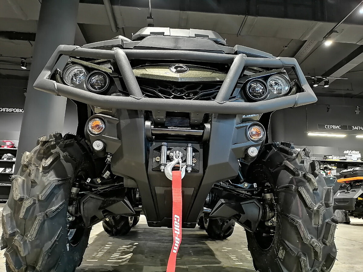 Поворотники ничем не защищены. Эх, наивные европейцы.... Видели бы как в России используют подобную технику!