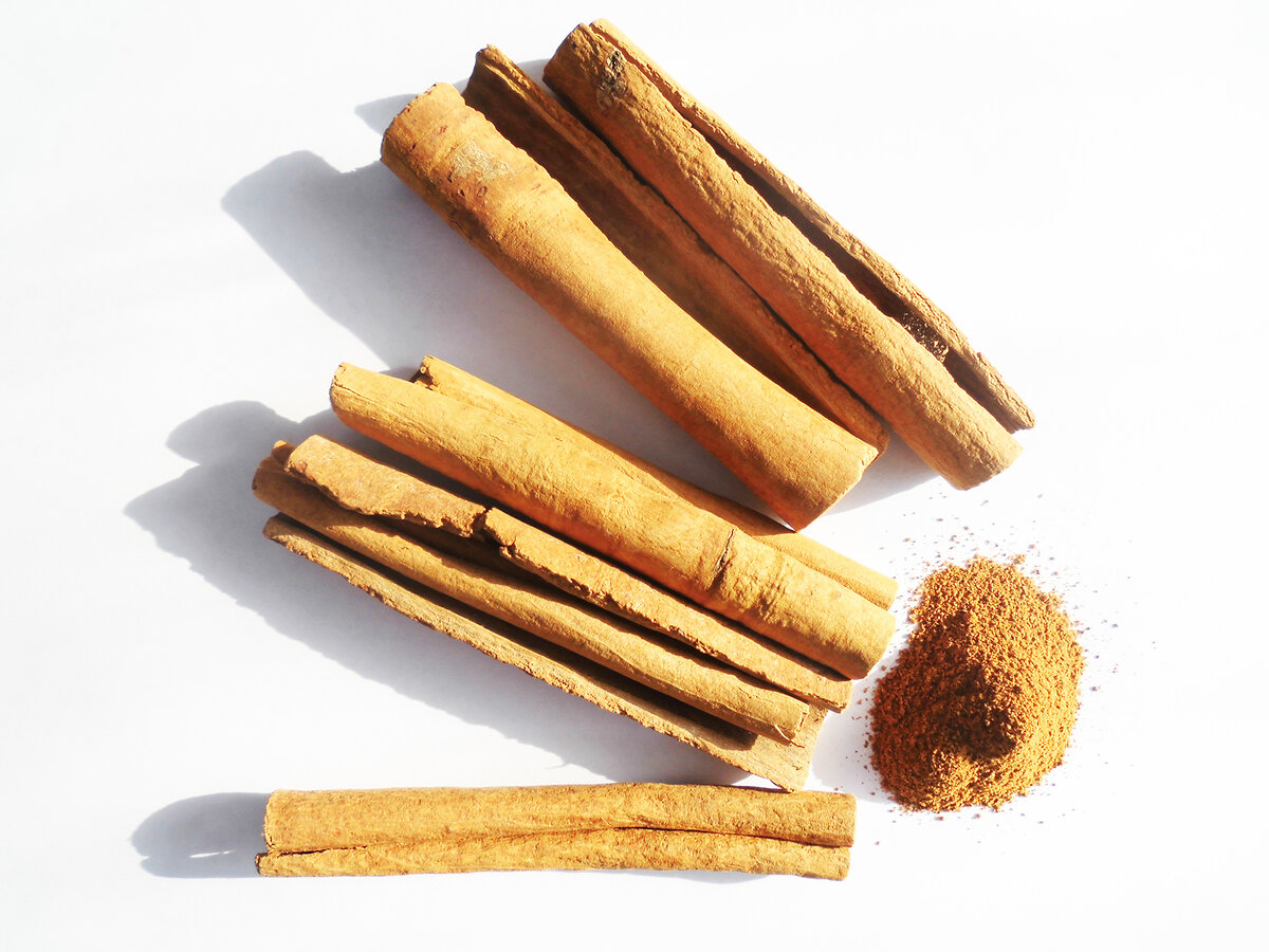 Корица бывает разной: в палочках и молотая