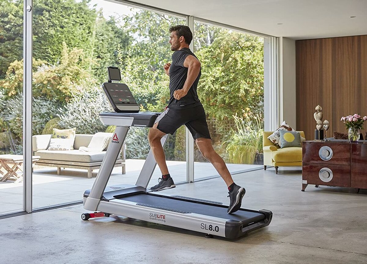 Активные движения увеличивают расход калорий при беге