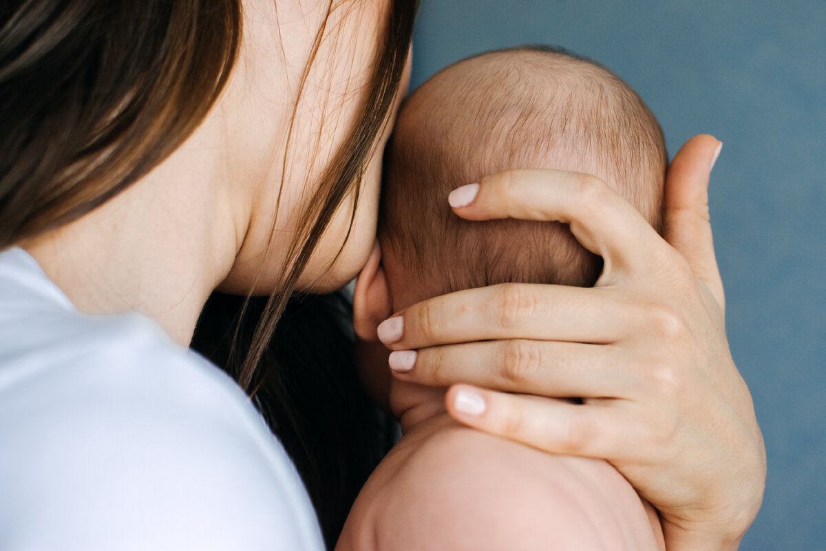 Состав грудного молока | Из чего состоит грудное молоко? | Medela