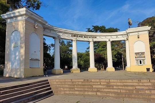    В ДНР, ЛНР, Запорожской и Херсонской областях стартовали референдумы