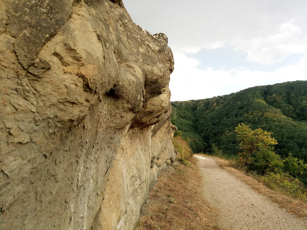 Здесь красота, но что за поворотом? США стоит перед таким поворотом, а что за ним, не знает.