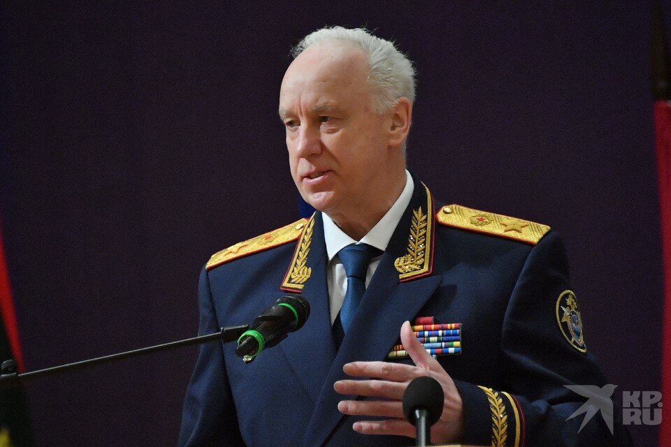     Глава СК РФ Александр Бастрыкин поручил возбудить уголовное дело в отношении рязанки, которая морила голодом 8-летнего сына. Владимир ВЕЛЕНГУРИН