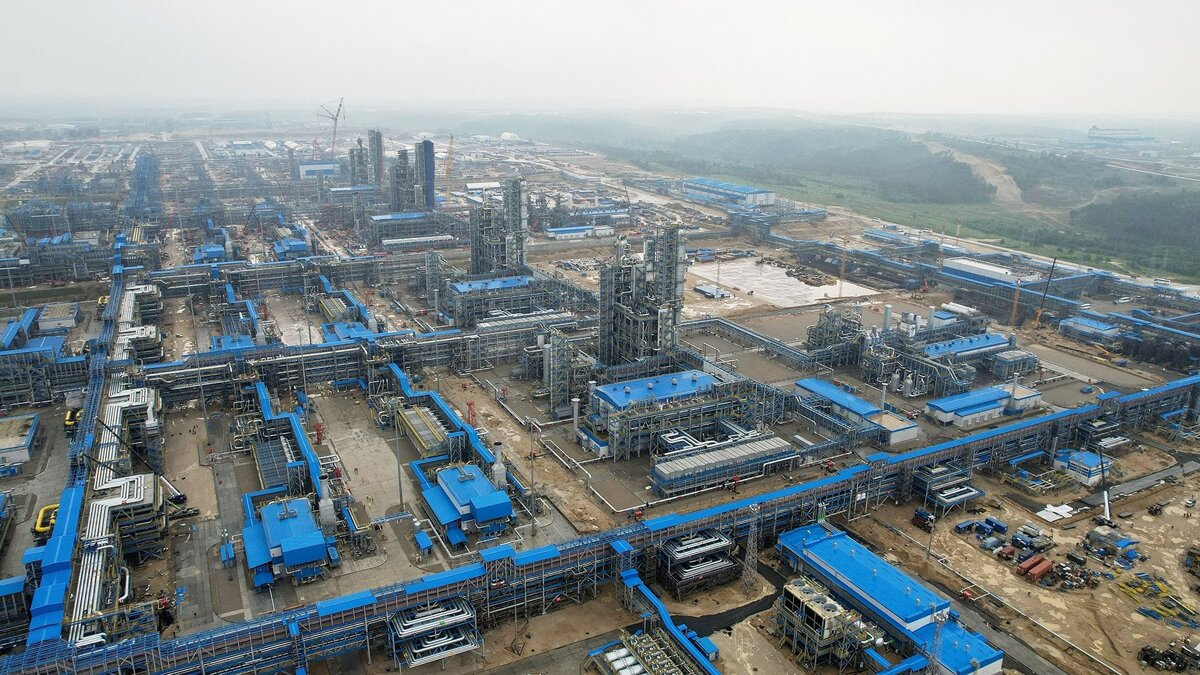    Амурский газоперерабатывающий завод© РИА Новости . Павел Львов