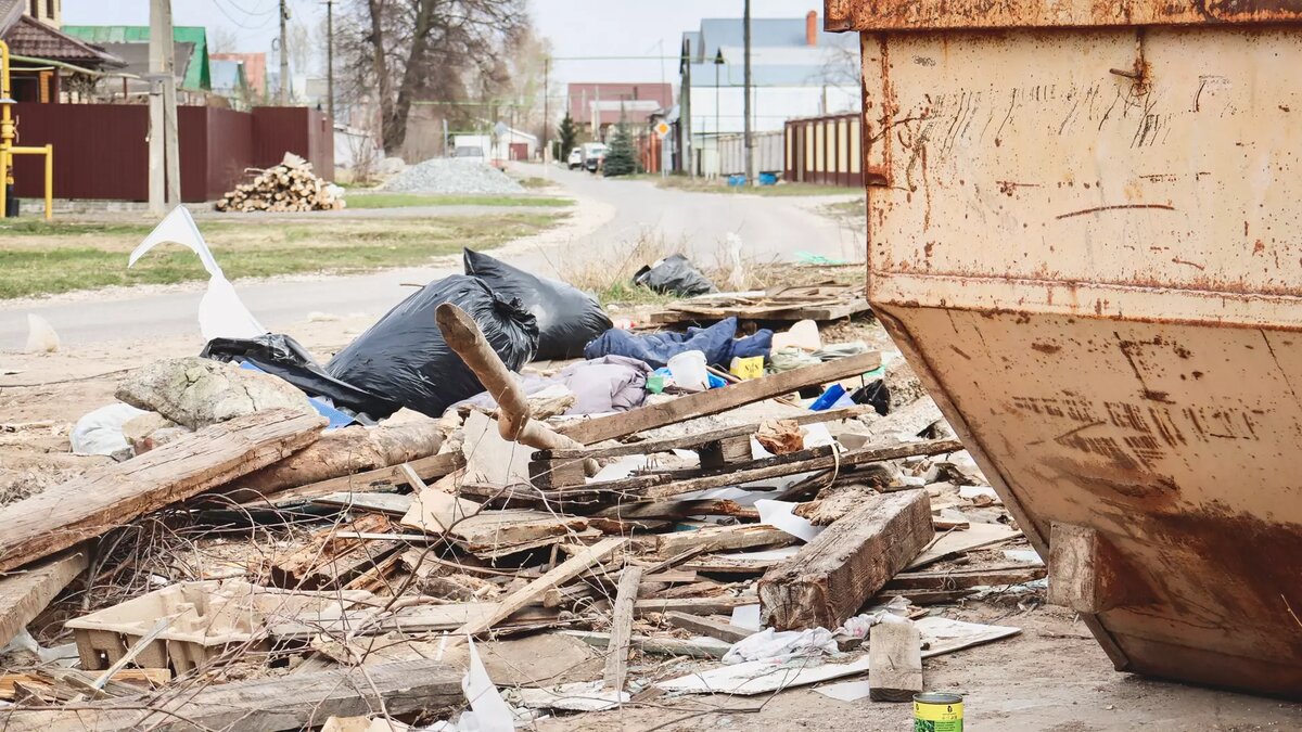     К административной ответственности привлекаются как физические, так и юридические лица.