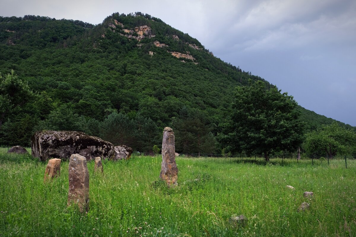 Гора монах Адыгея осень