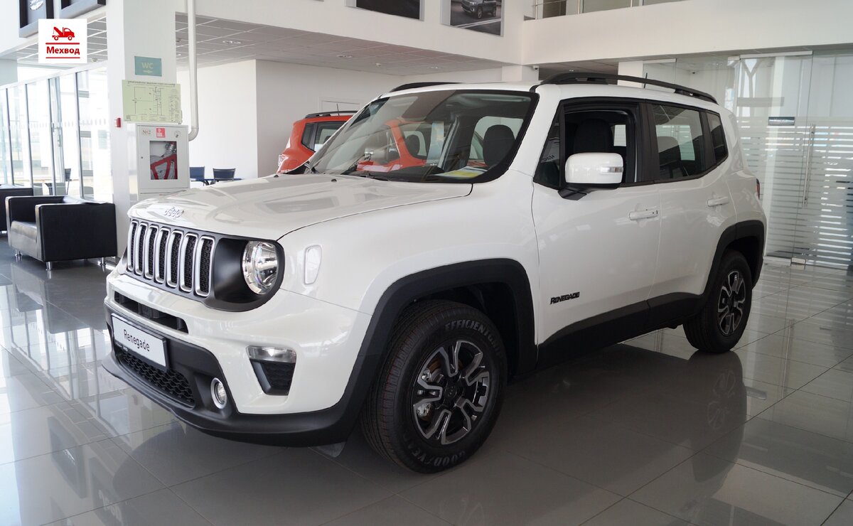 Автомобиль Jeep Renegade 2020 года выпуска