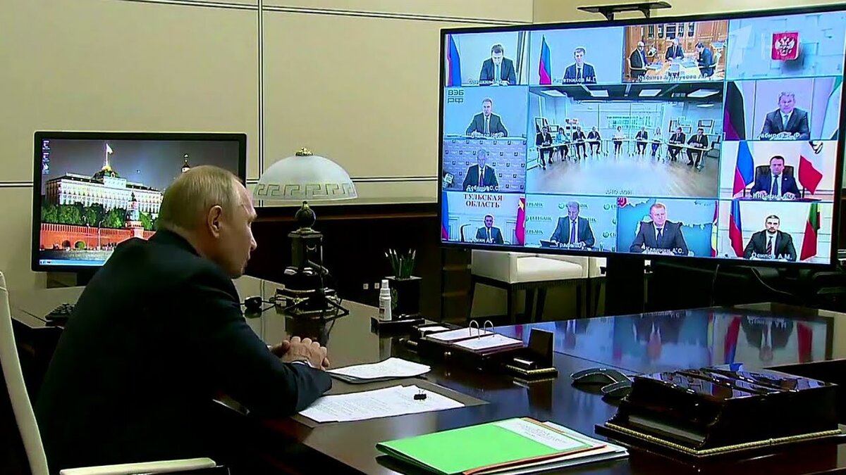 Президент Российской Федерации Путин В.В. на заседании АСИ(агентство стратегических инициатив) - фото из отрытых источников