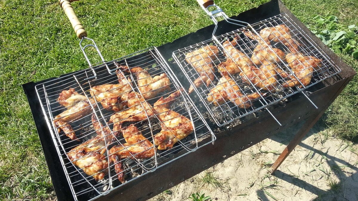 Вкусный шашлык, что может быть приятнее летом на природе