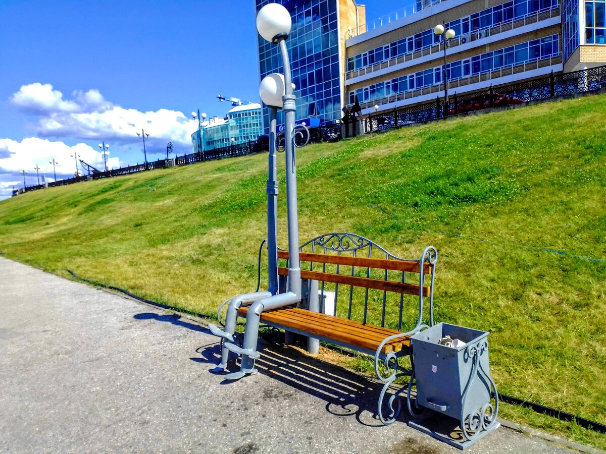 Милая инсталляция