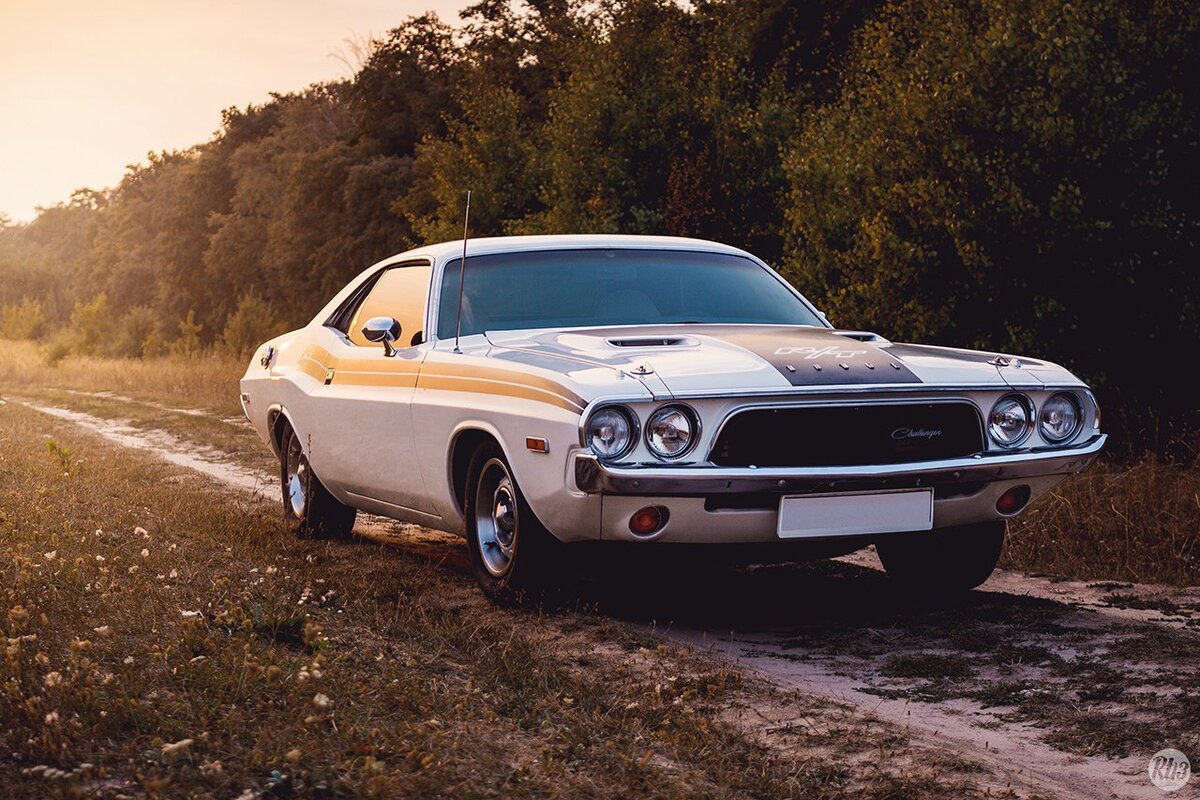 Challenger R/T