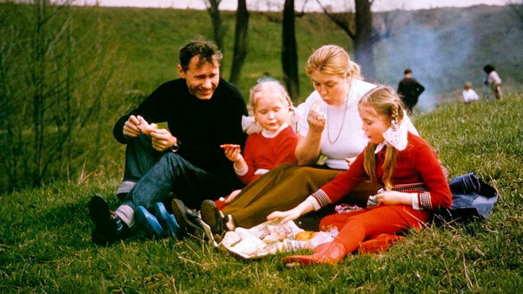 Семья Шукшиных. С Яндекс.Картинки