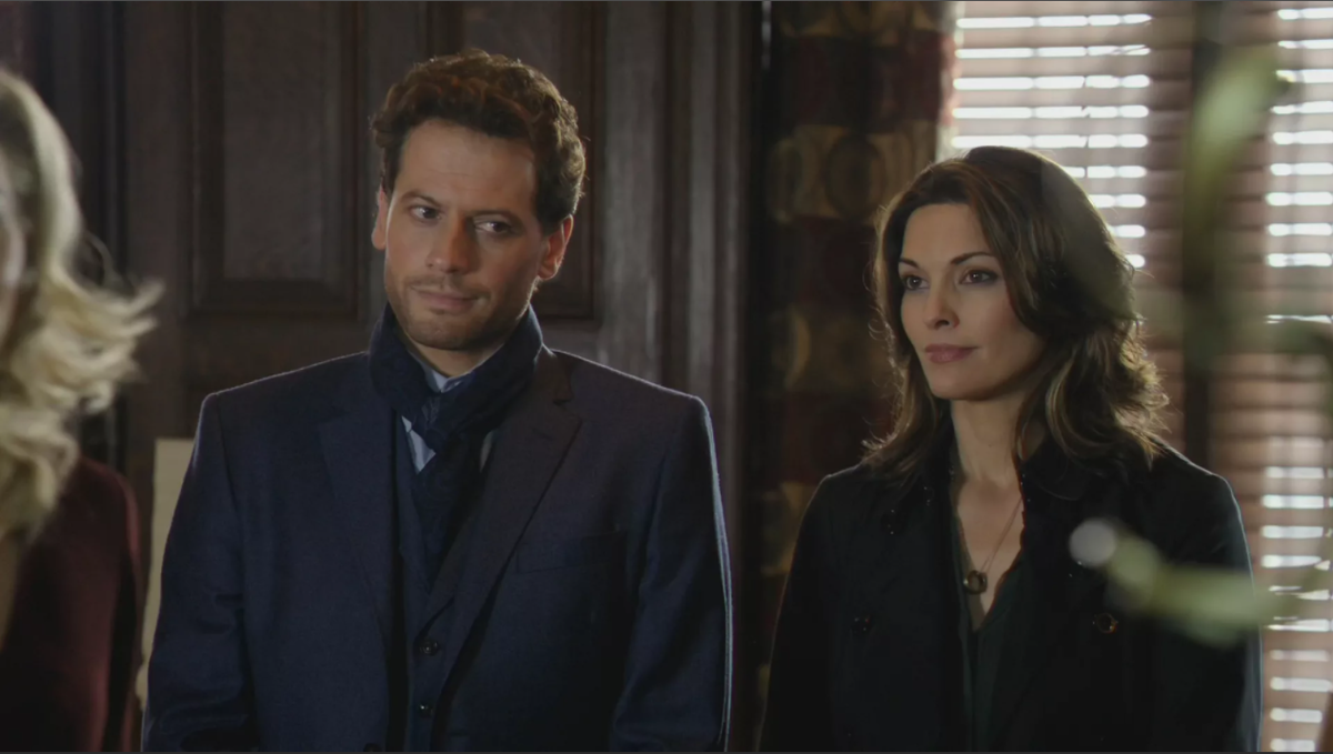 кадр из сериала  "вечность"  