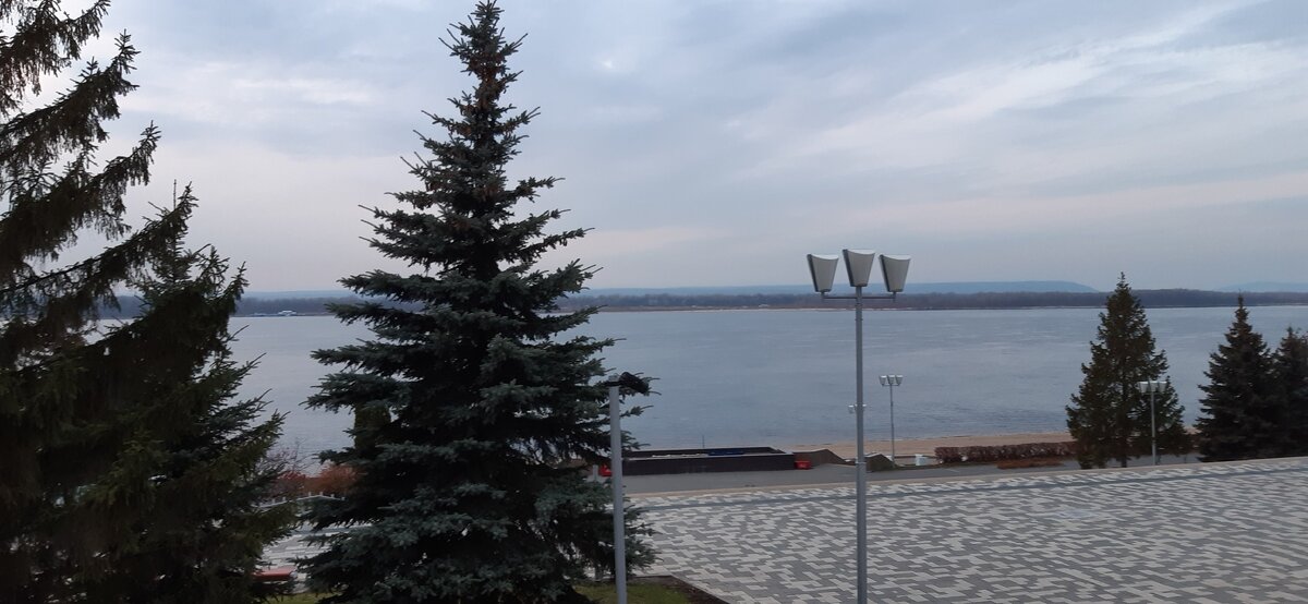 Софийская набережная