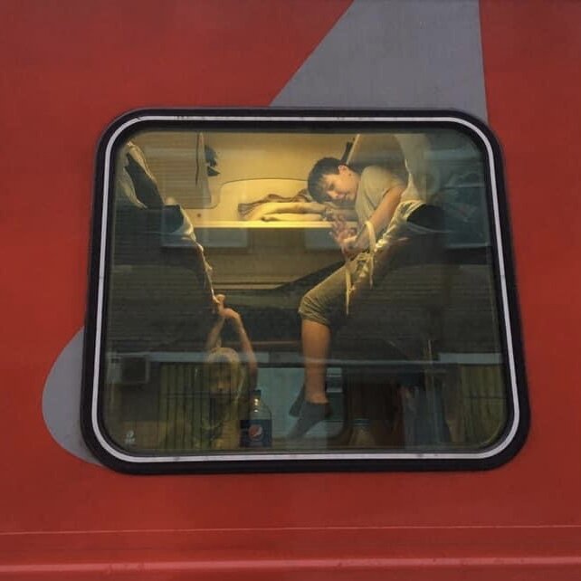 Поезд Москва-Лабытнанги