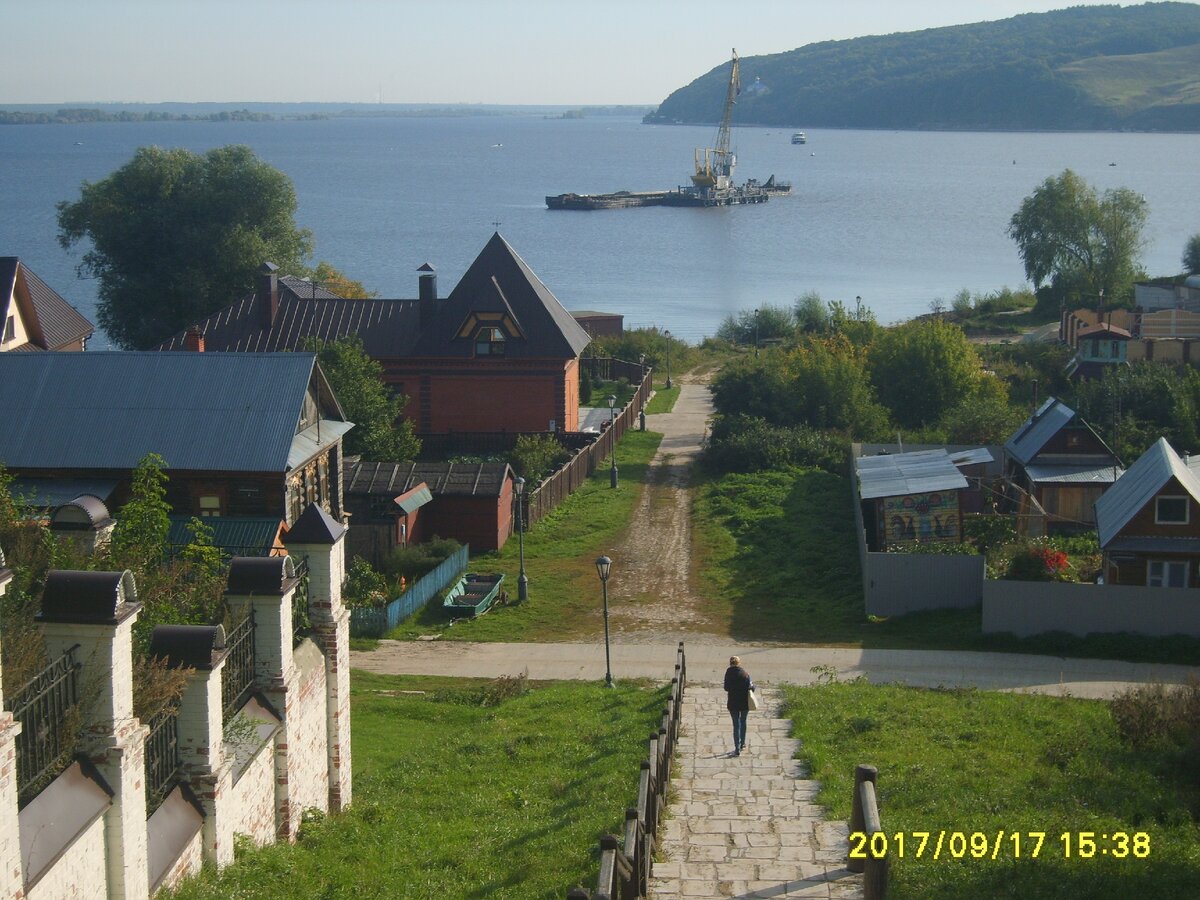 Спуск к речном вокзалу