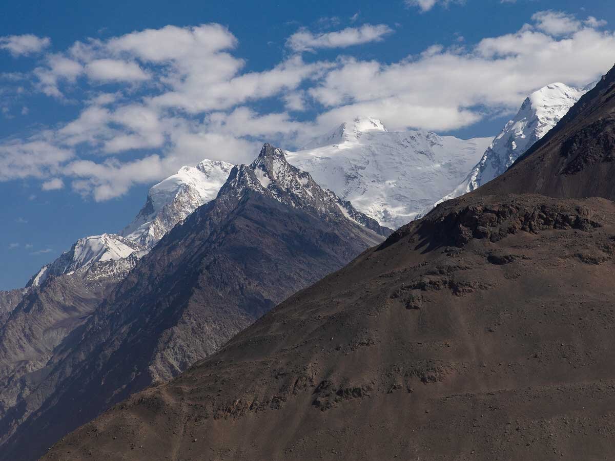 Горная система Гиндукуш на границе Таджикистана и Горного Бадахшана