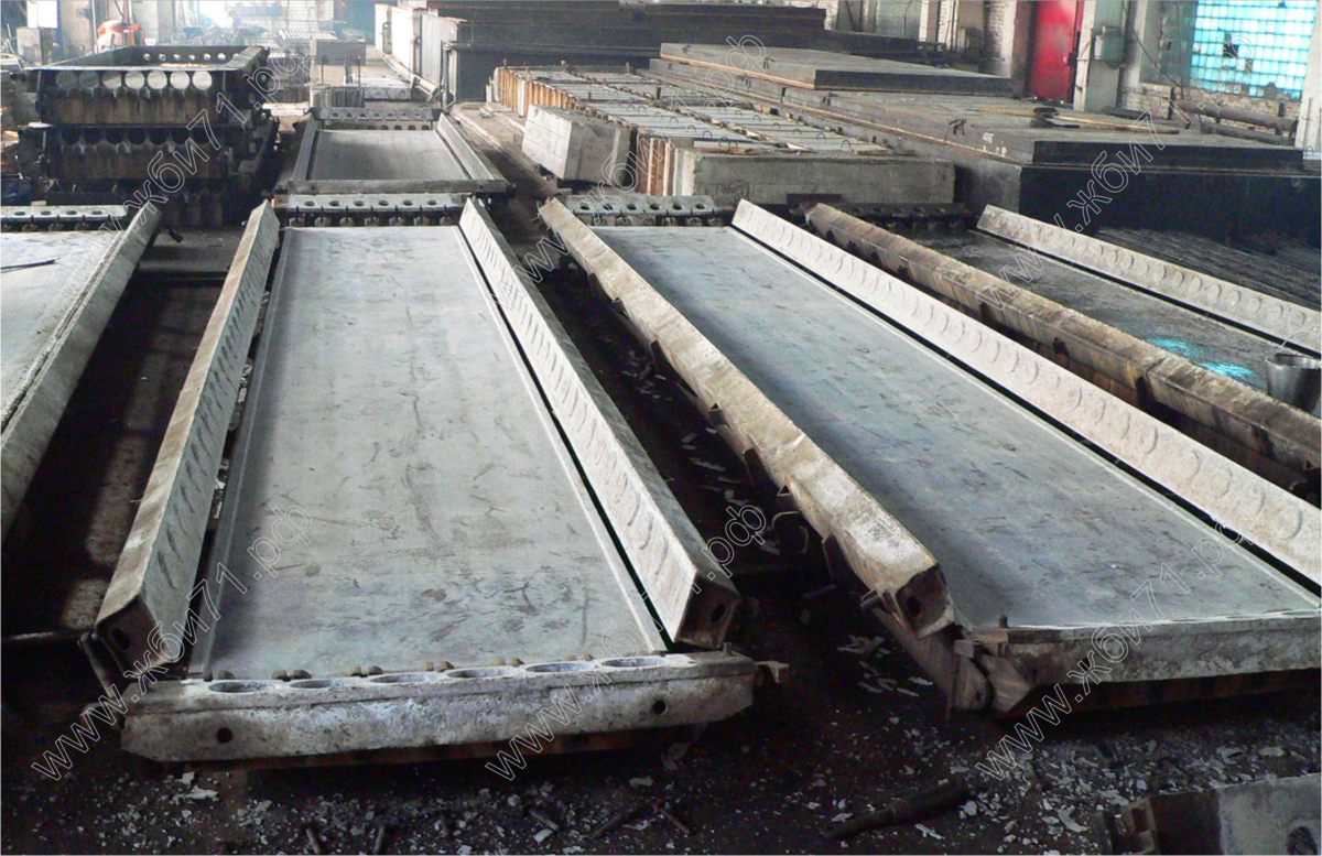 Разборная форма для производства плиты перекрытия. Фото c Яндекс.Картинки.