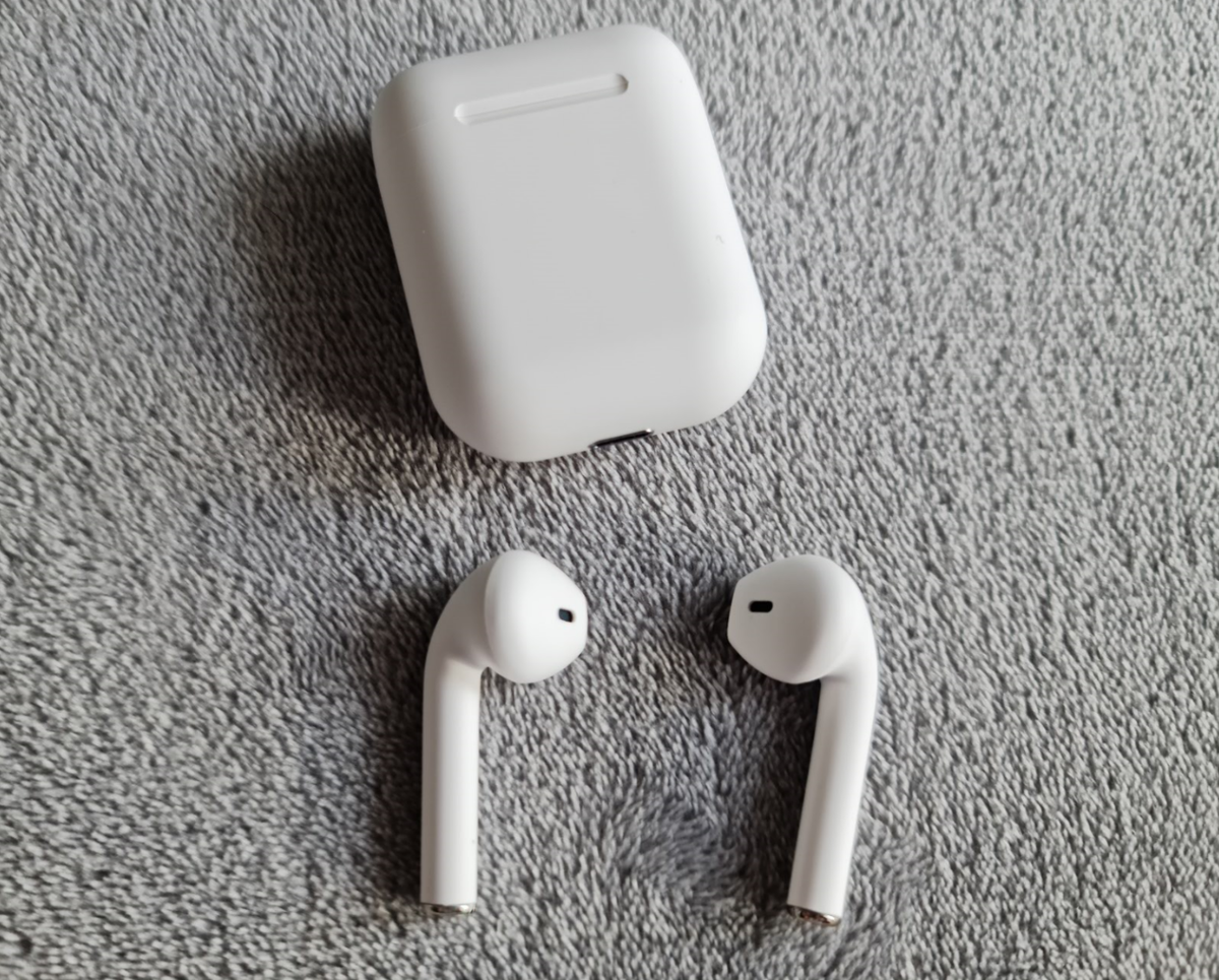 Копия беспроводных наушников Airpods за 500 рублей. Качество звука удивило  | Техносовет | Дзен