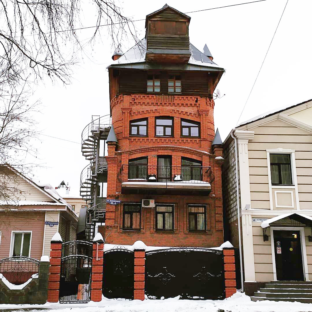 6-этажный дом-гараж в Томске буквально на парковочном месте. Показываю, что  получилось. | Сергей Горбунов о загородной жизни | Дзен