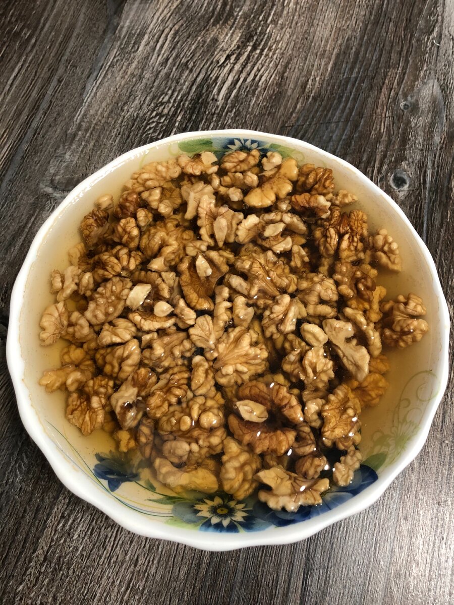 Чищенные грецкие орехи