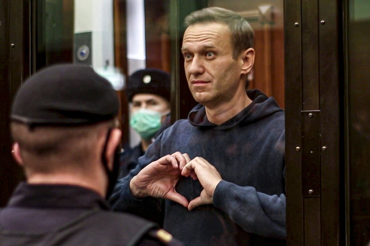 Алексей Навальный в зале Суда.