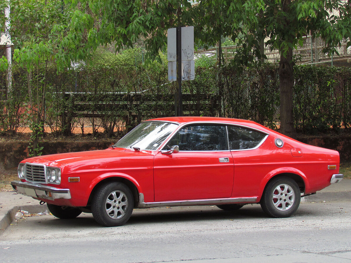 Mazda 929 1977 года