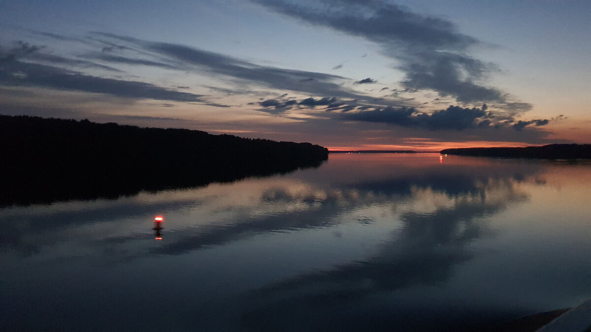 Река свирь связывает озера. Река свирь соединяет ладожское и онежское озеро. Река свирь связывает озера. Свирь фото. Река свирь связывает озера.
