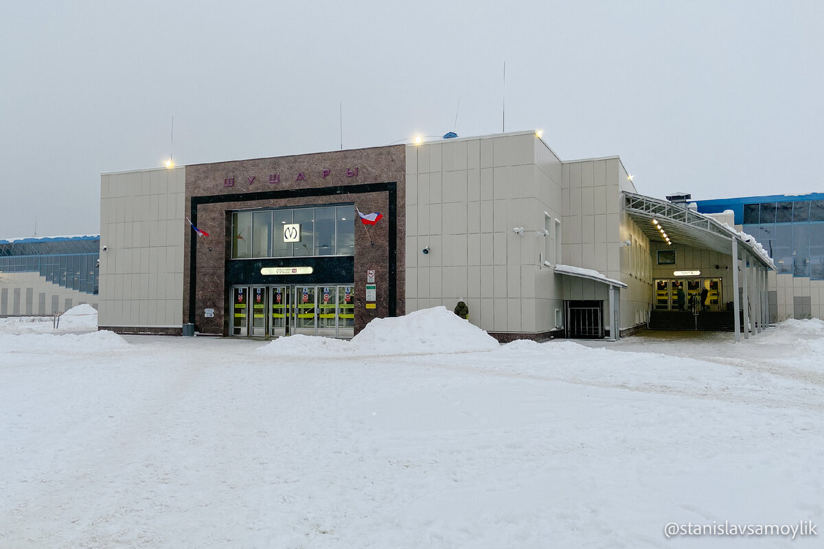 Самая необычная станция метро Петербурга. Для кого построили станцию вдали  от жилых домов? 