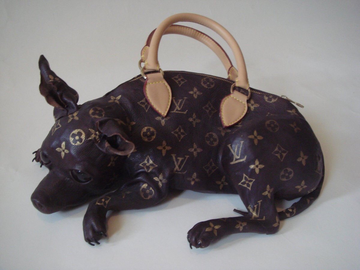 Louis Vuitton кожаная собака