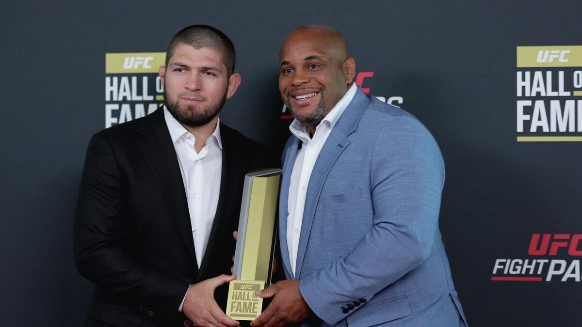 Даниэль Кормье – Хабиб Нурмагомедов