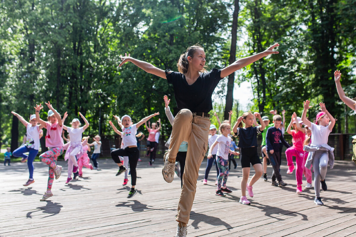 Школа танцев для взрослых в Москве