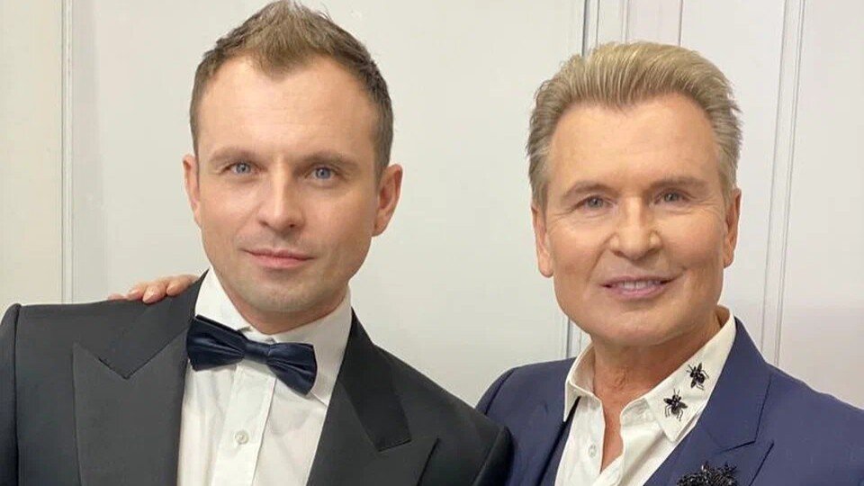 Отец и сын упорно занимаются творчеством. Фото: vk.com / Никита Малинин