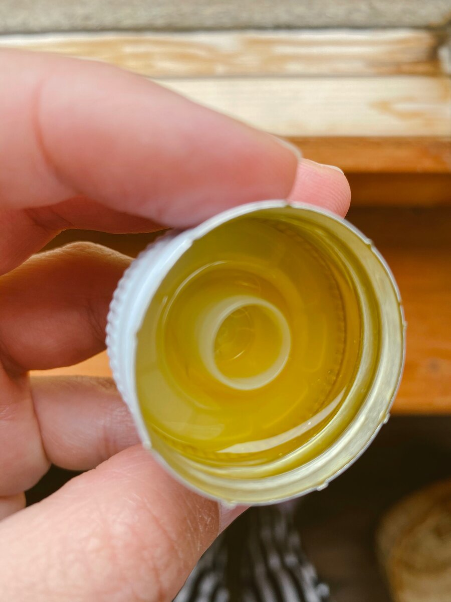 Подписывайтесь и будем дружить) 
(посмотрите какой насыщенный цвет у масла)