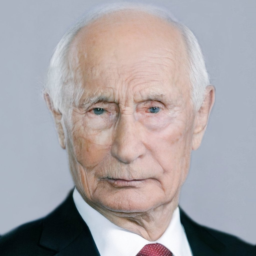 Наш любимый царь (сказанно с сарказмом).