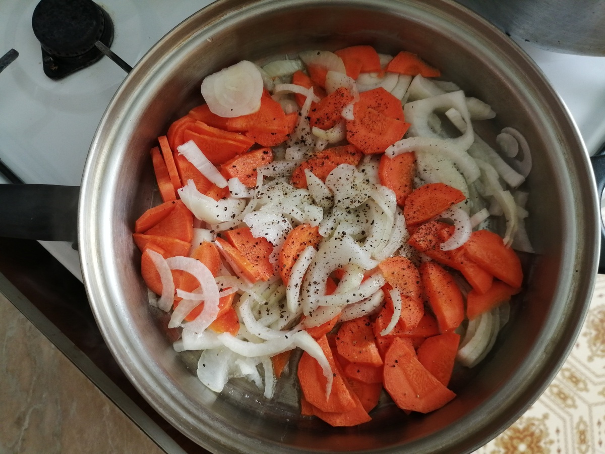 Лук и морковь