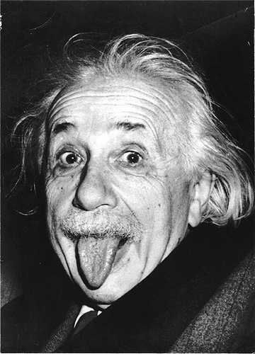 Портрет Эйнштейна висит в каждом кабинете Физики
