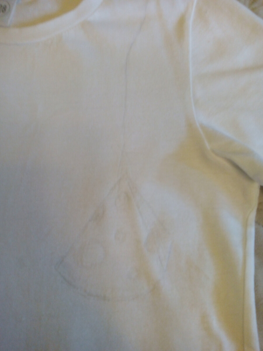 Карандашный контурный набросок.