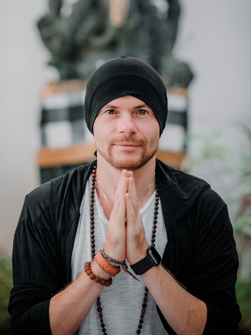 Александр Редькин "В чём твоё предназначение? Мы ждём на этот вопрос ответа, хотим понять головой. А ответ внутри нас, в нашей уникальности. И задача понять эту уникальность."