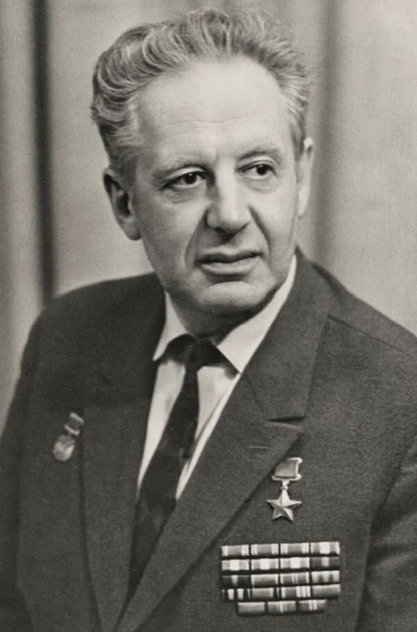 Марк Лазаревич Галлай