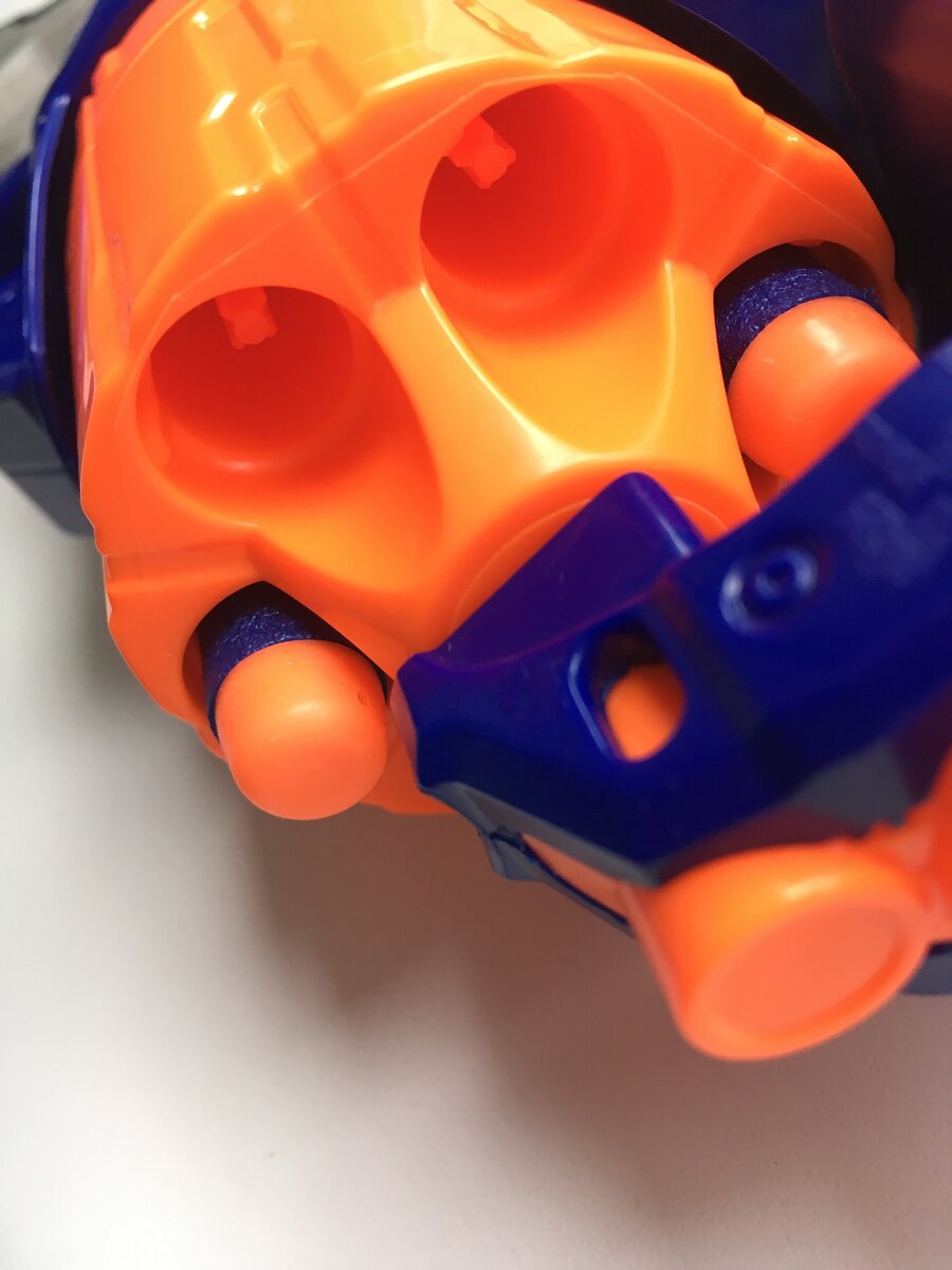 Револьвер от Nerf, бластер Элит Дисераптер, безопасней не бывает