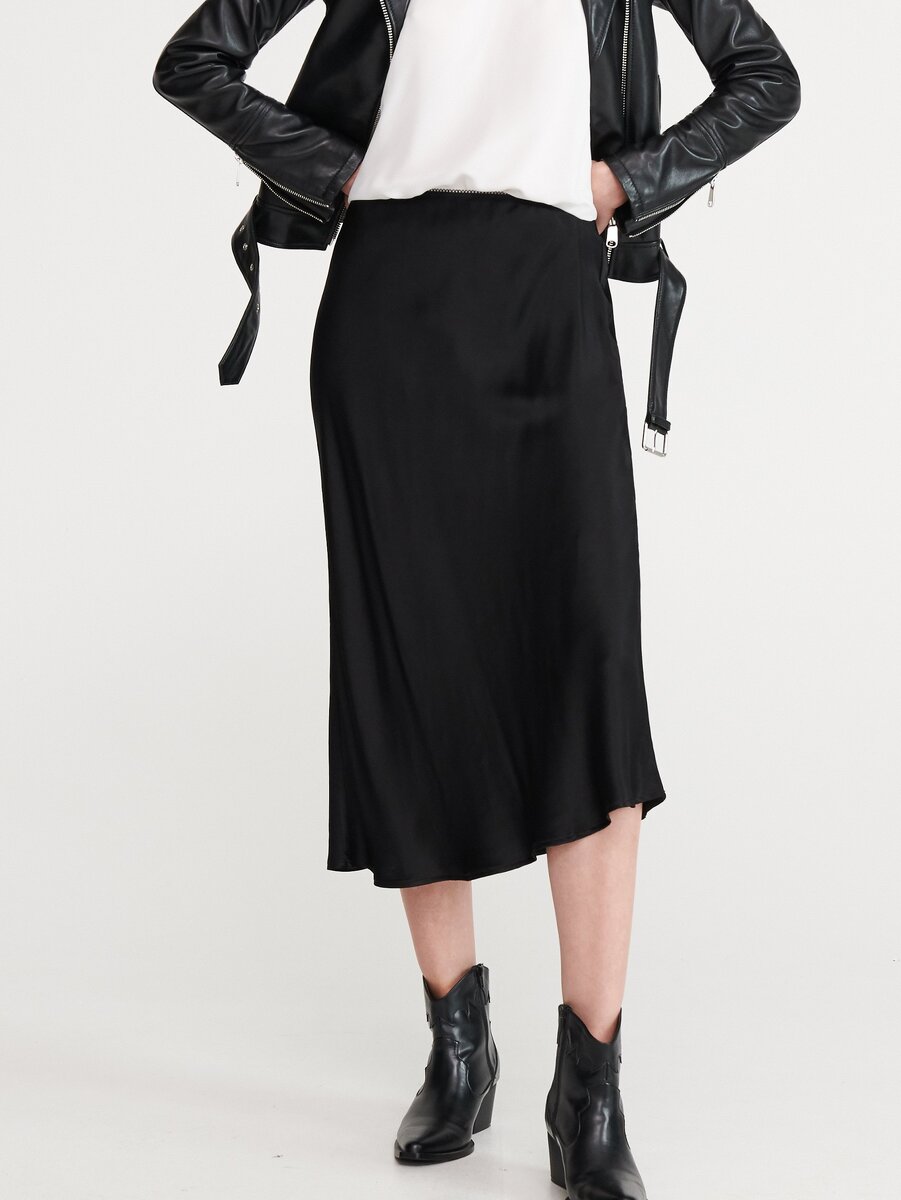 Атласная юбка Reserved, цена 1599 руб, фото (www.reserved.com)